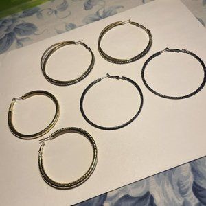 Lot Of 3 Women’s Costume Earrings Pierced Hoop 2 Silver Tone 1 Black Mix